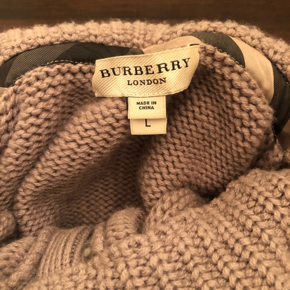 SOLD!! Burberry wool cashmere blend belted sweater cardigan L - Picture 6 of 12